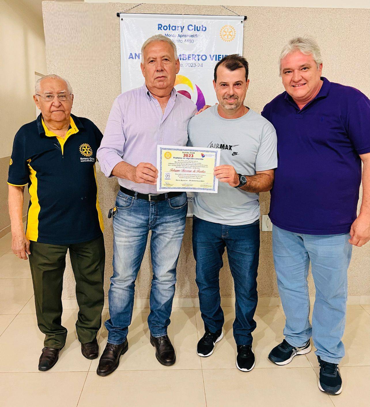 Homenagem a Professor de Educação Física em Monte Aprazível