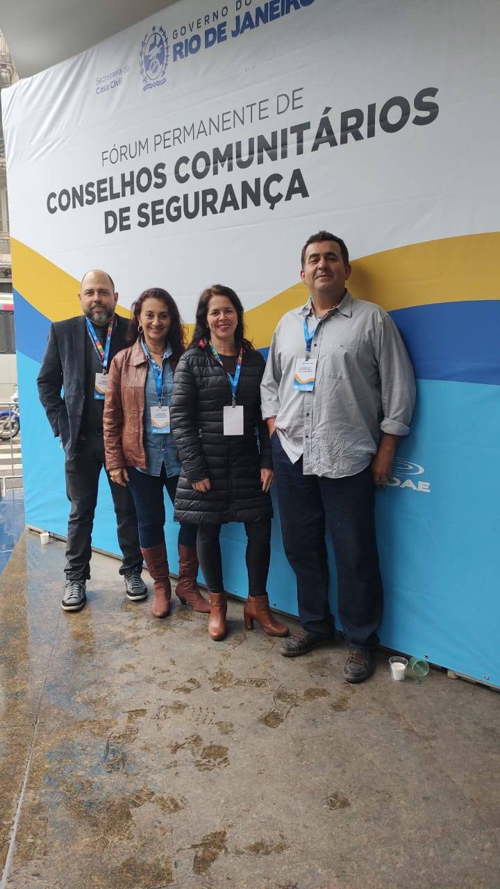 No último dia 28/08/2023 o Rotary Club de Pinheiral esteve presente no Forum Permanente de Conselhos comunitários de Segurança realizado na Sala Cecília Meireles no Rio de Janeiro. Representaram o Rotary Cliub de Pinheiral, os Companheiros Marcio Pires e Claudiia Abreu. Foi uma excelente oportunidade para estreitar o relacionamento  da participação social na construção de Políticas de Segurança junto ao poder executivo. Parabens Companheiros!!!!!!!