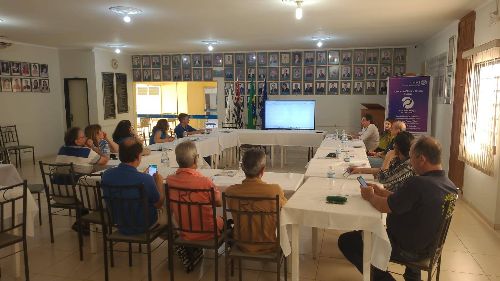 Primeira oficina de Projetos Globais em Votuporanga