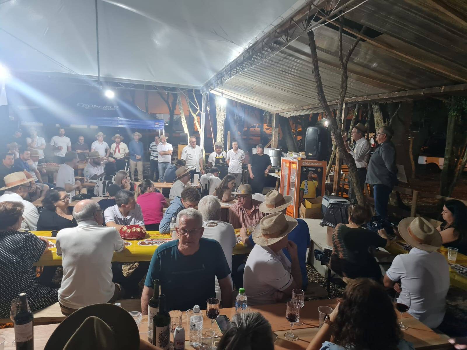 Acampamento do Rotary Club de Francisco Beltrão-Integração lotado na Semana da Farroupilha.