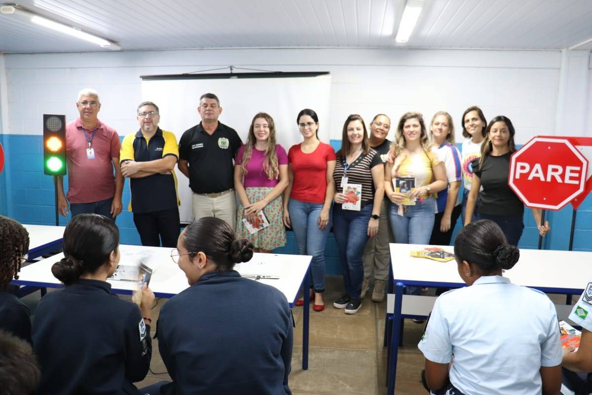 Paletras do Rotary Club de Lins Norte na semana nacional de trânsito