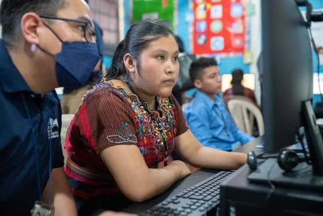 Projetos que fornecem tecnologia em sala de aula 
