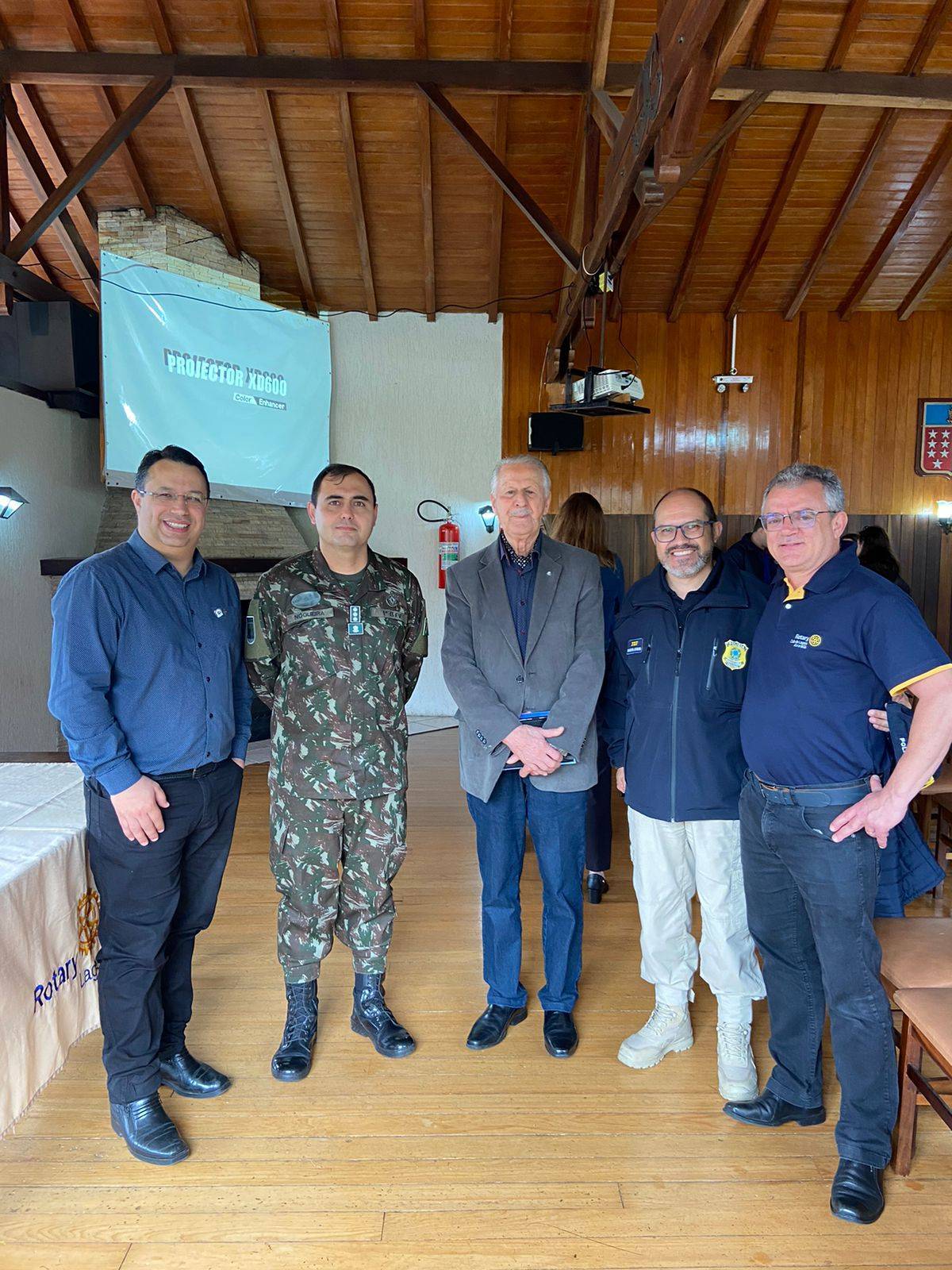 Presidente Rodrigo, Coronel Nogueira, Sr. Edemar de Liz, Sr. Carlos Magno e Sr. Mário Maines.