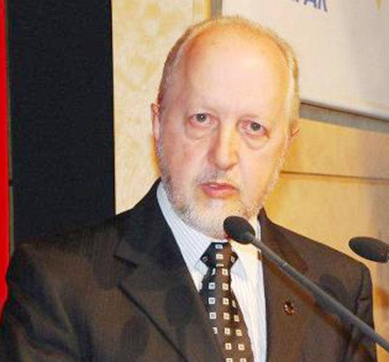 Mario Berti é um dos que tem mais tempo de Rotary em todo o Distrito 4730, ostentando o 15º lugar.