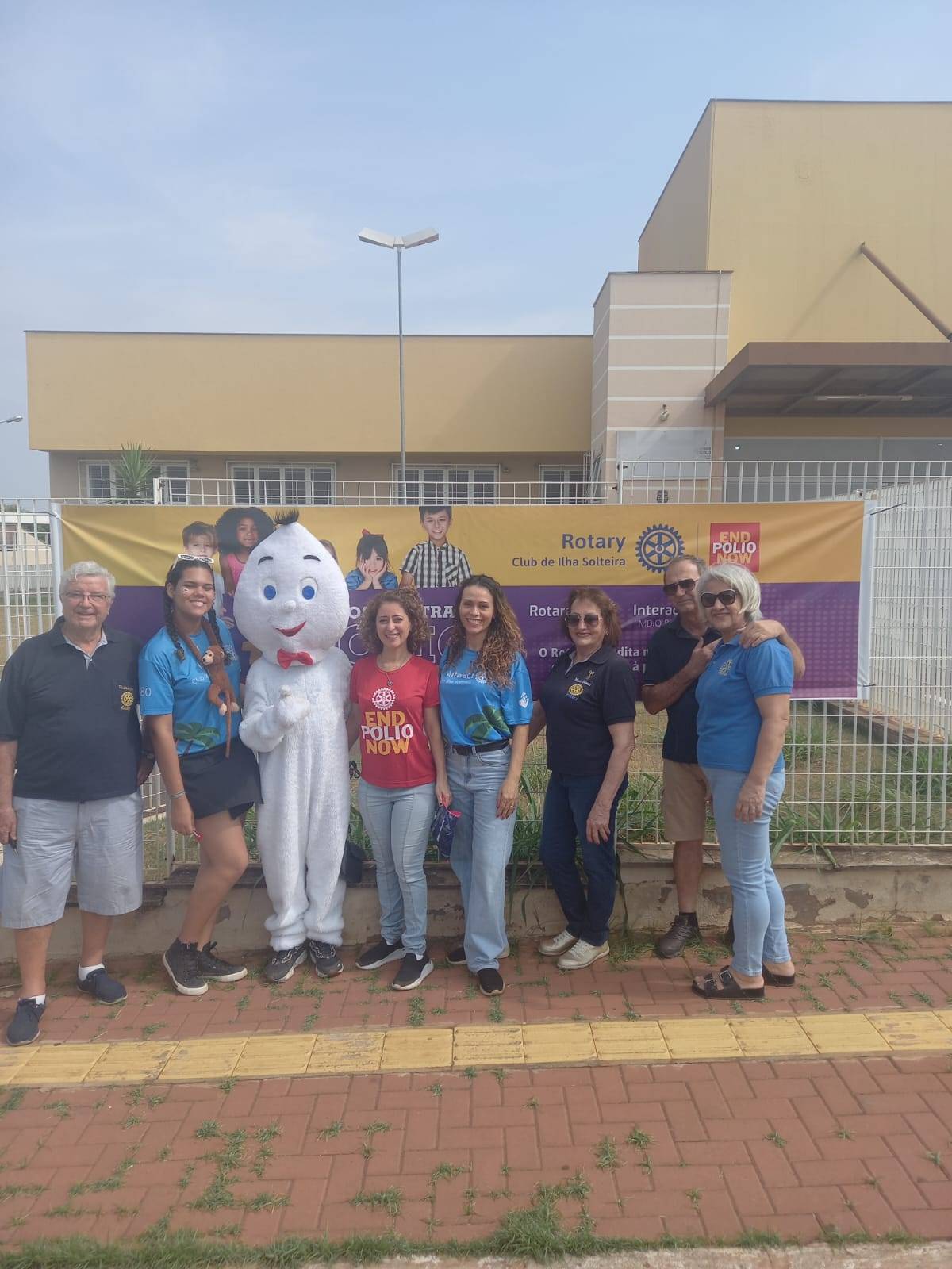 UBS e Rotary Club de Ilha Solteira em ação para a vacinação contra a Poliomelite