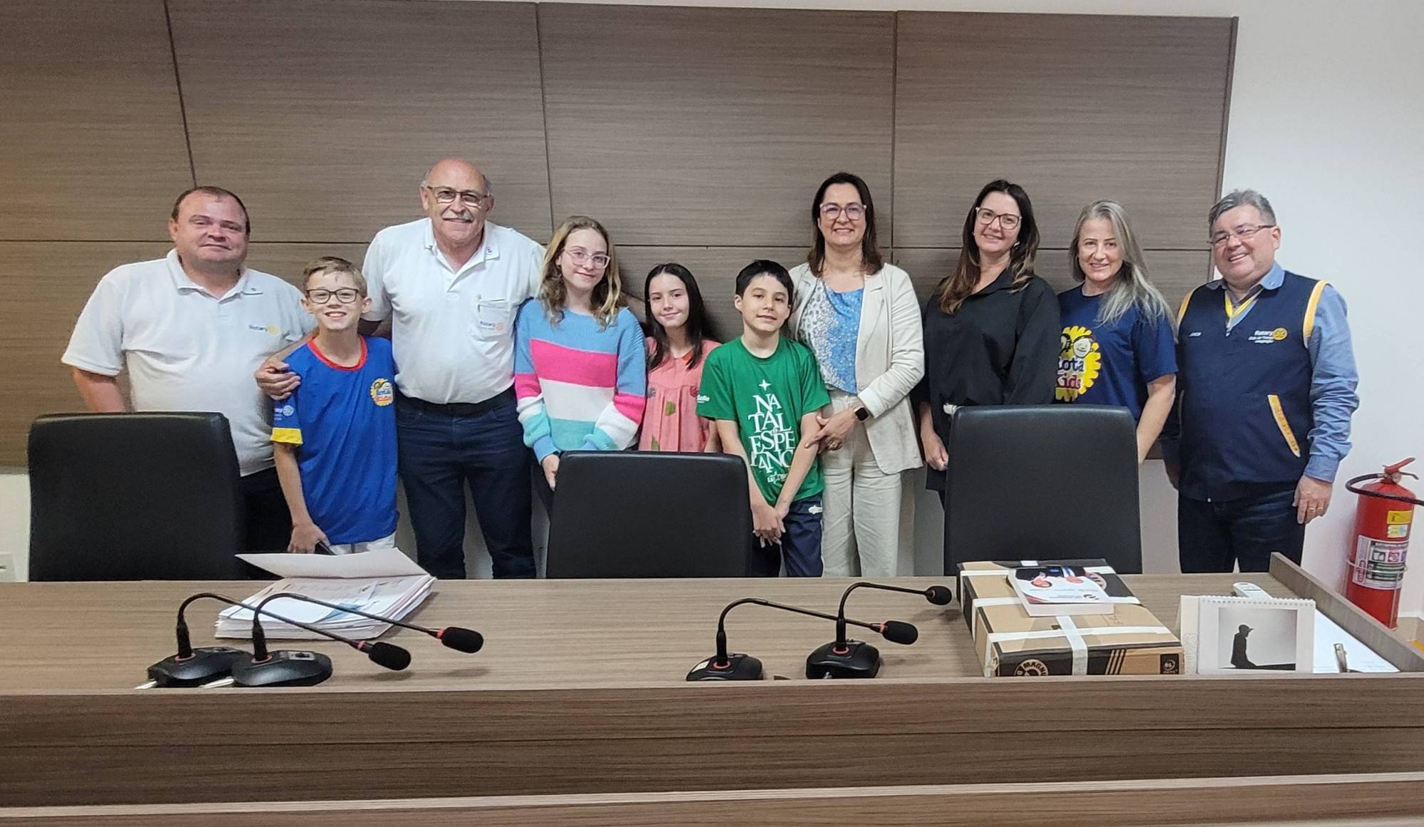 Rotakids de Toledo Integração em reunião com o Governador do Distrito 4640  Antônio Da Caz 