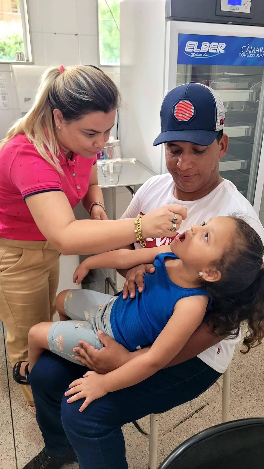 Vacinação em massa com a Família Rotaria de General Salgado