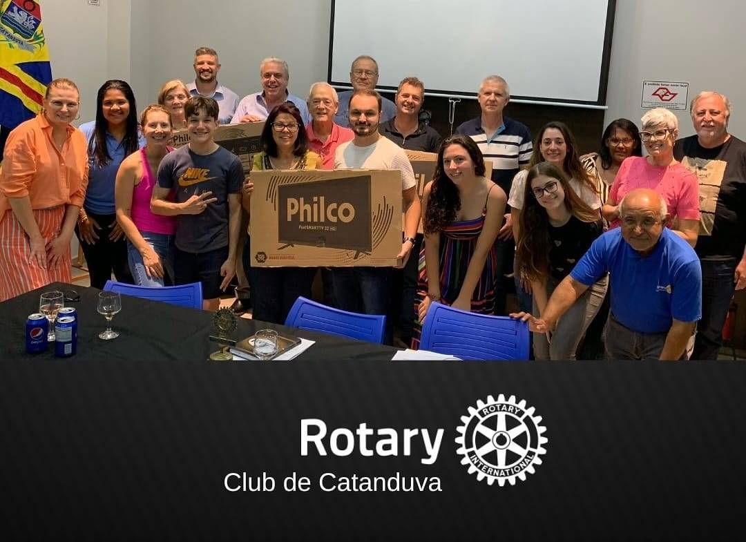 Creche recebe TVs novas em Catanduva 