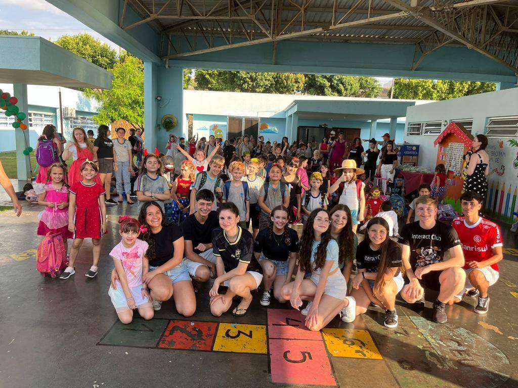 REALIZADO NA ESCOLA GREUZA DAL MOLIN