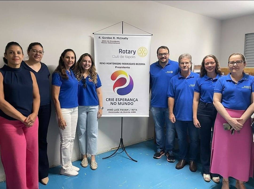 Rotary Club de Itápolis realizou a doação de beliches e colchões para a Santa Casa de Itápolis