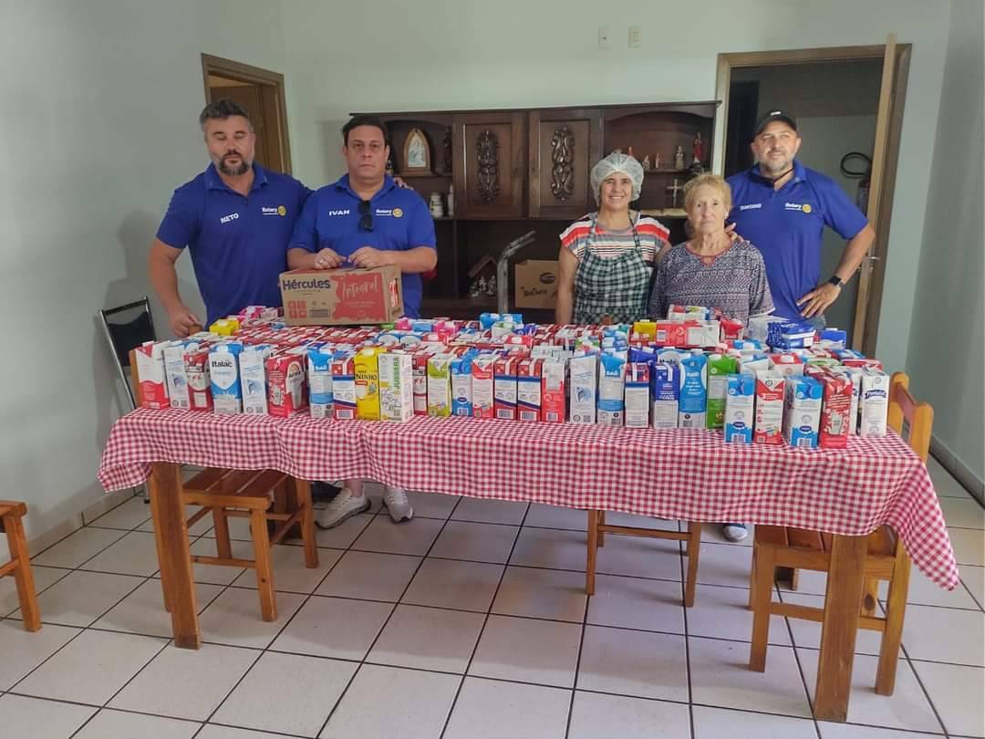 Arrecadação de alimentos "longa vida" em Corrida de Rua pelo Rotary Club de Barra Bonita