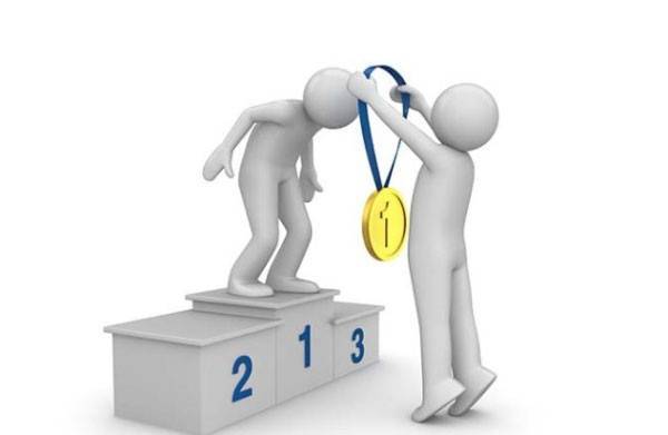 O Rotary Club de Francisco Beltrão Alvorada ficou com a medalha de primeiro lugar no Aniversario Premiado.