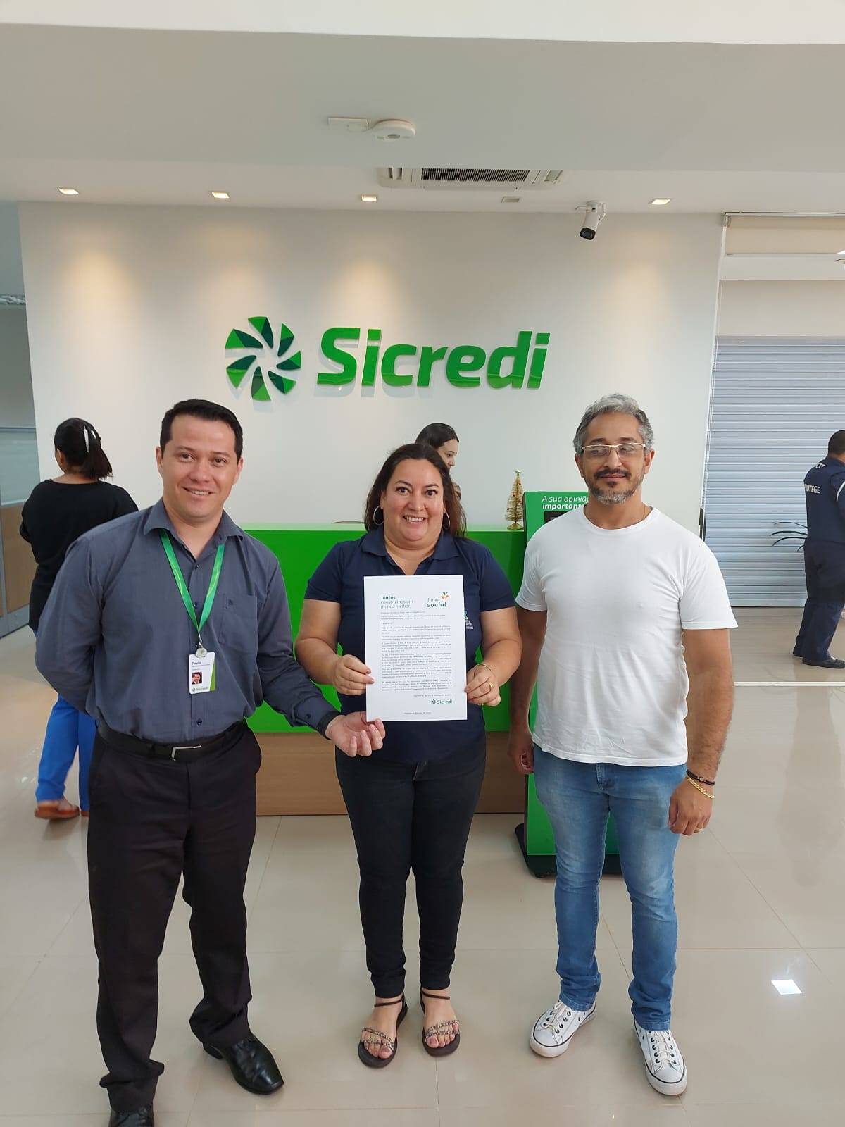 Entrega oficial da aprovação do projeto Bolsa maternidade