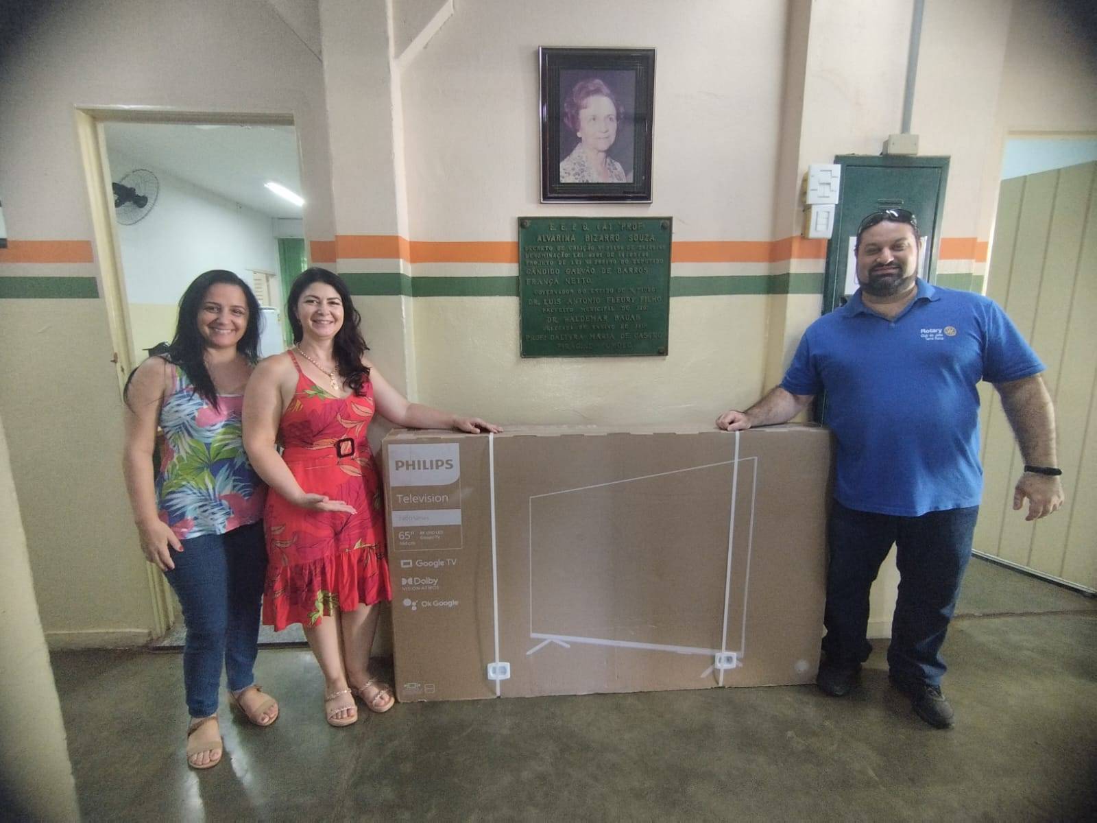 Rotary Club de Jahu - Terra Roxa realiza a entrega do Projeto de Subsídio Distrital
