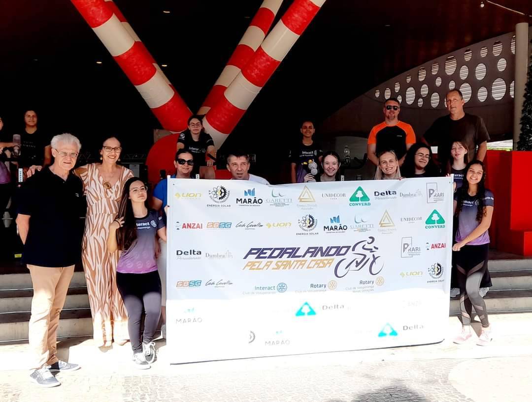 Pedalando pela Santa Casa - Ação do Interact Club de Votuporanga