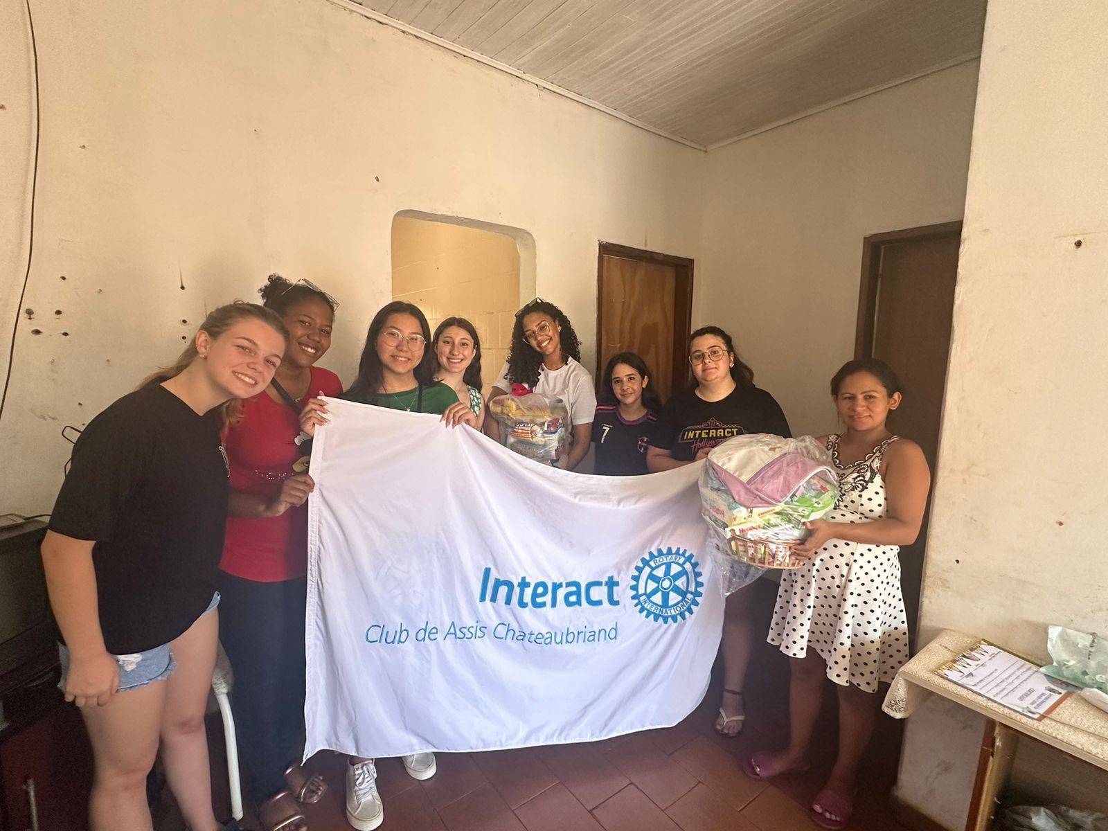 Interactianos com  a mâe Arteia e Maria Eloisa