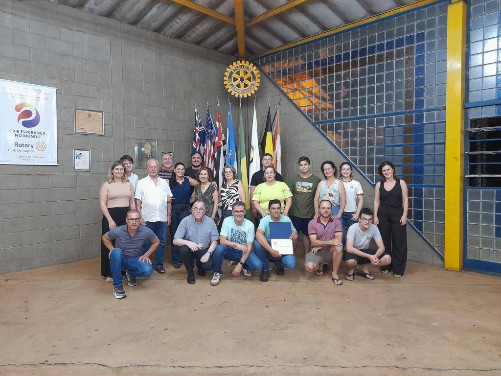 Entrega de Título Paul Harris com doação realizada pelo Rotary Club de Itajobi