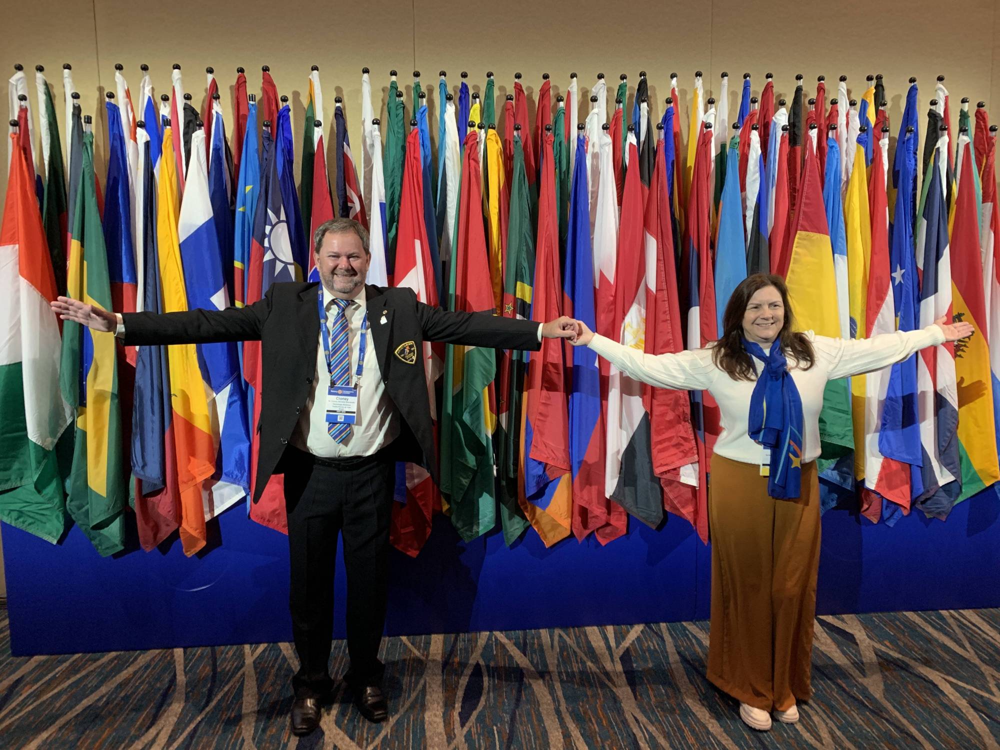 Gov. Eleito Cioney G. Giovanella e esposa Sarita