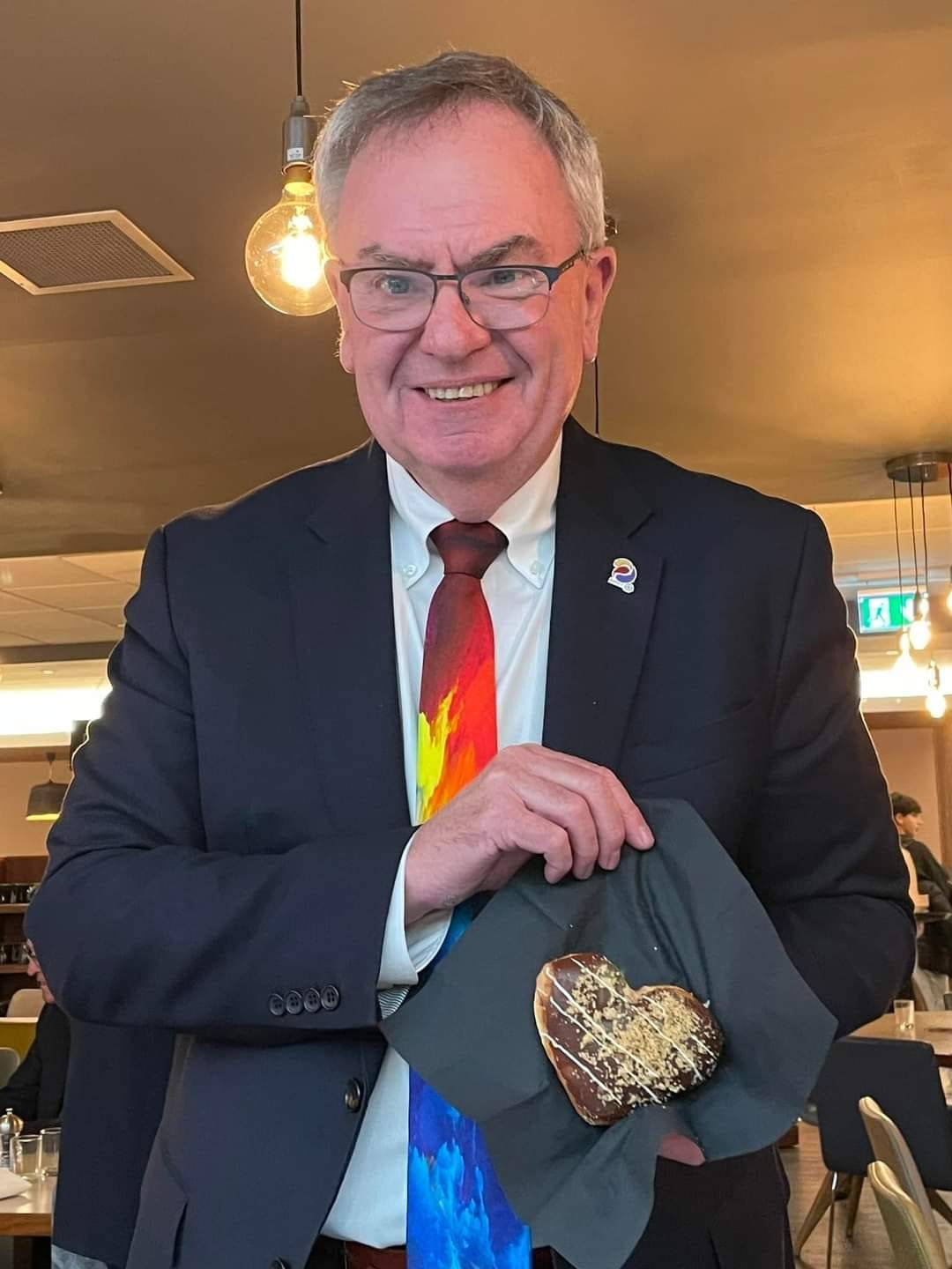 Presidente Gordon completa 40 anos de Rotary