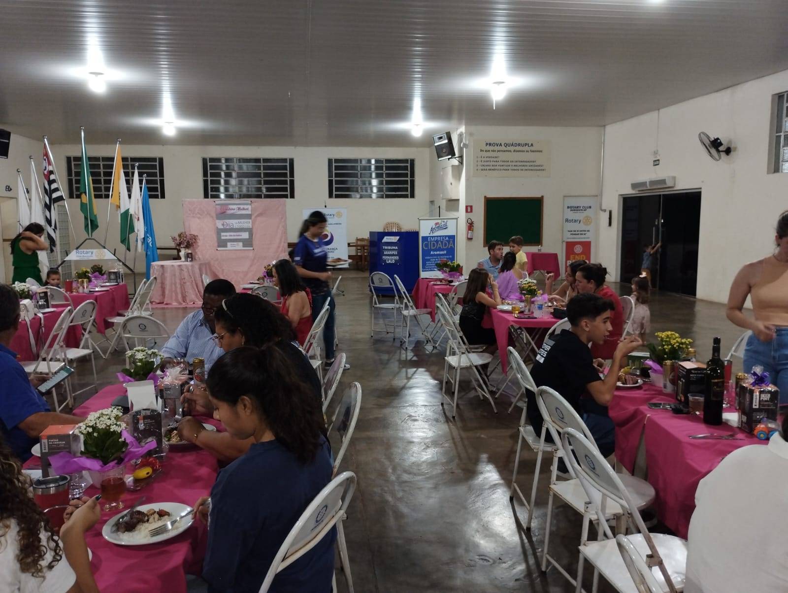 Rotary Club de Ouroeste comemorou o Dia da Mulher