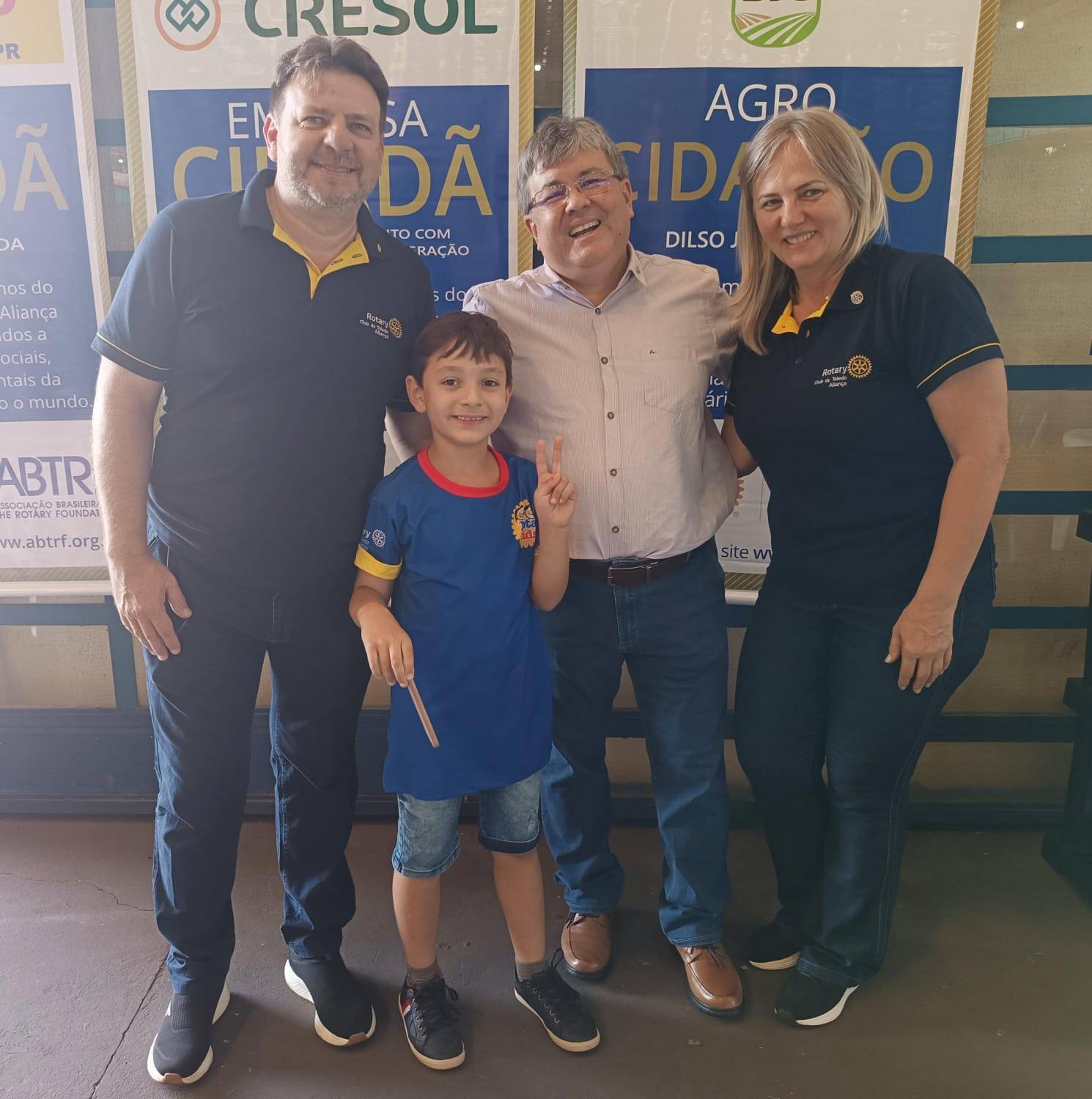 Nosso querido rotakidiano Enzo prestigiando a 5ª edição da TOLEFLORES!