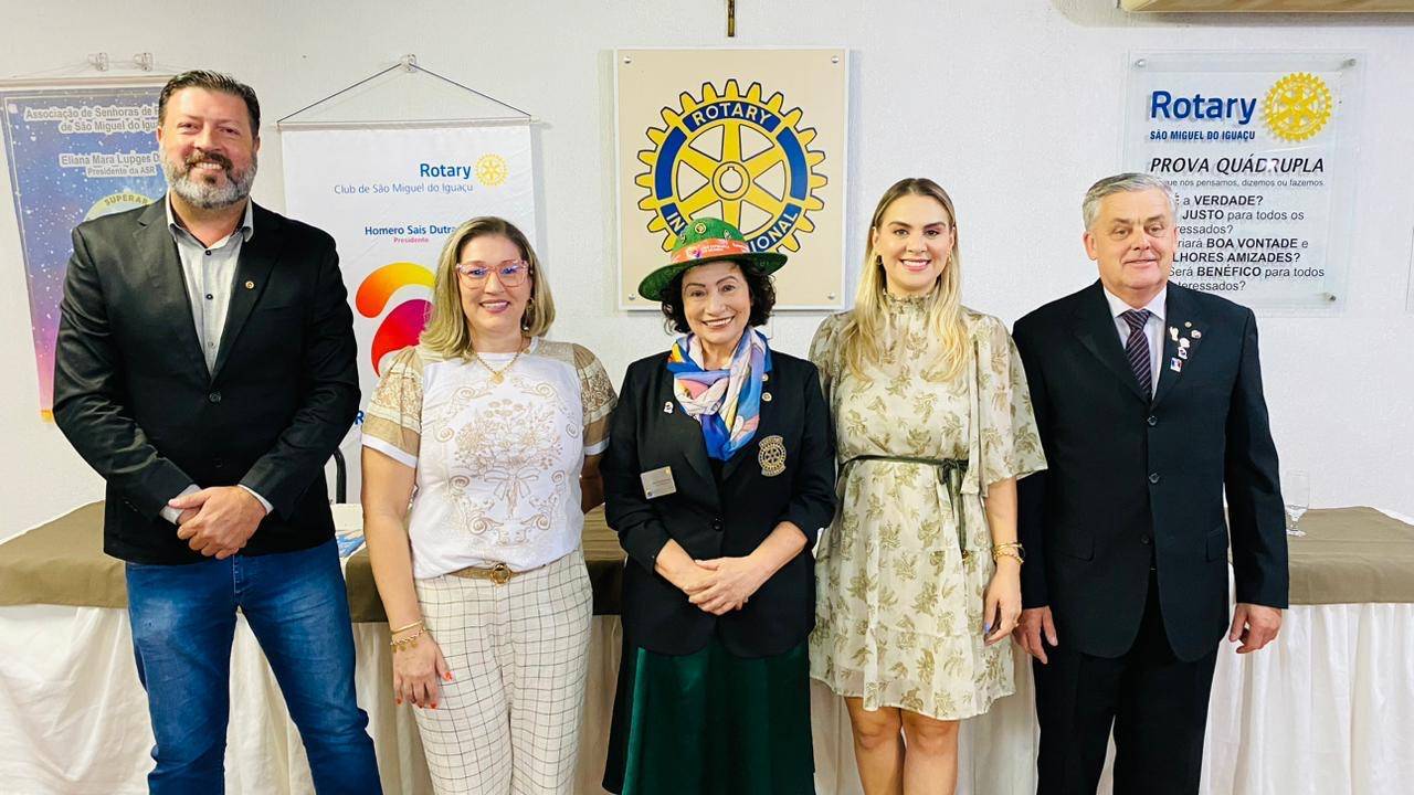 Admissão de 3 novos Rotarianos