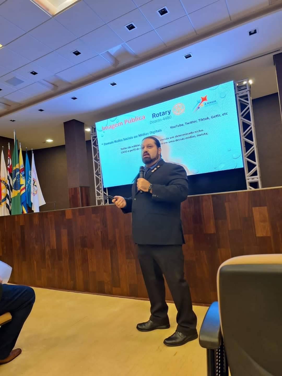 Rafael Zanin participa do Treinamento de Presidentes e Governadores Assistentes 2024-25