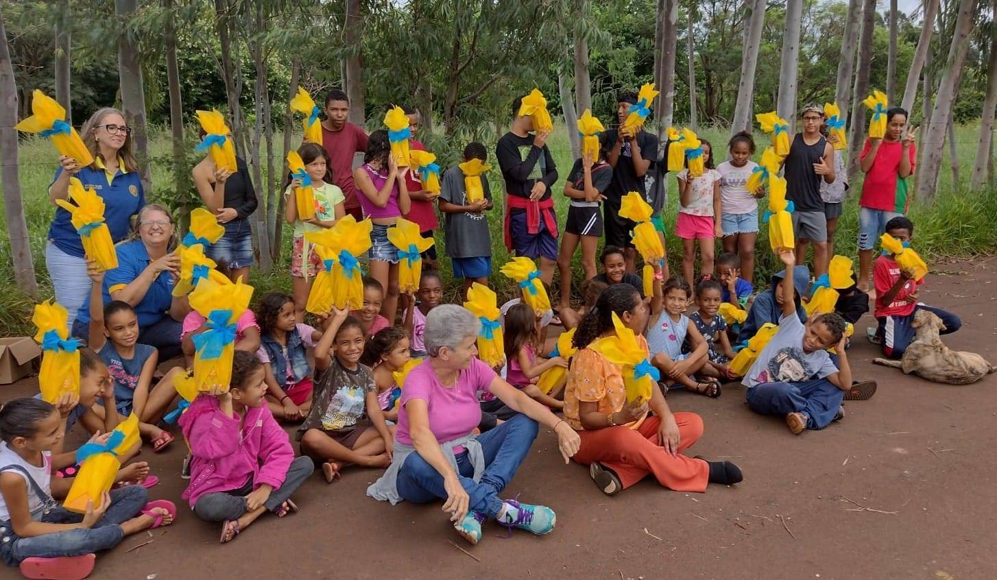 Alegria de Páscoa com o Rotary Club de Barretos