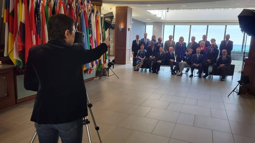 Registro do encontro de abril, em Evanston, na sede do Rotary nos Estados Unidos