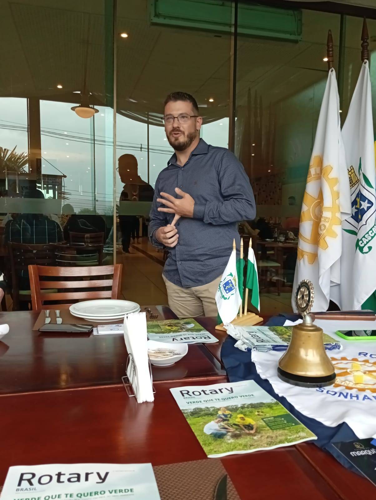 Rodrigo B. Garcia, 'O Mago da Massagem'