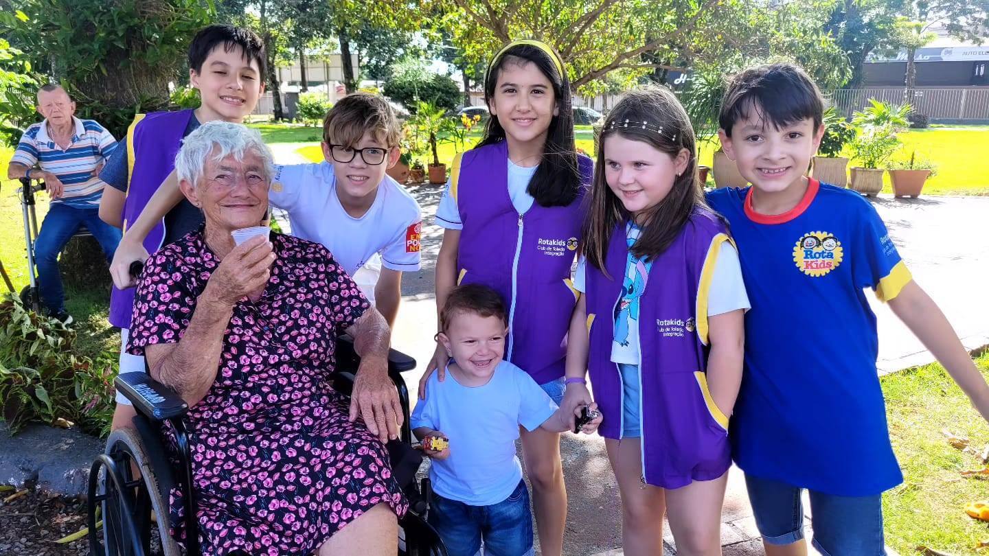 Rotakids de Toledo Integração visita à APA - Lar dos Idosos de Toledo