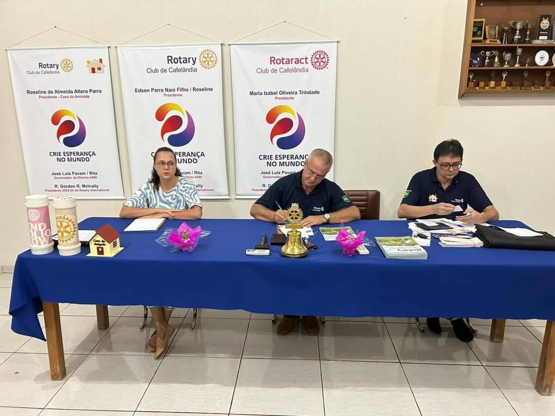 Reunião do Rotary Club de Cafelândia faz homenagem ao Dia das Mães