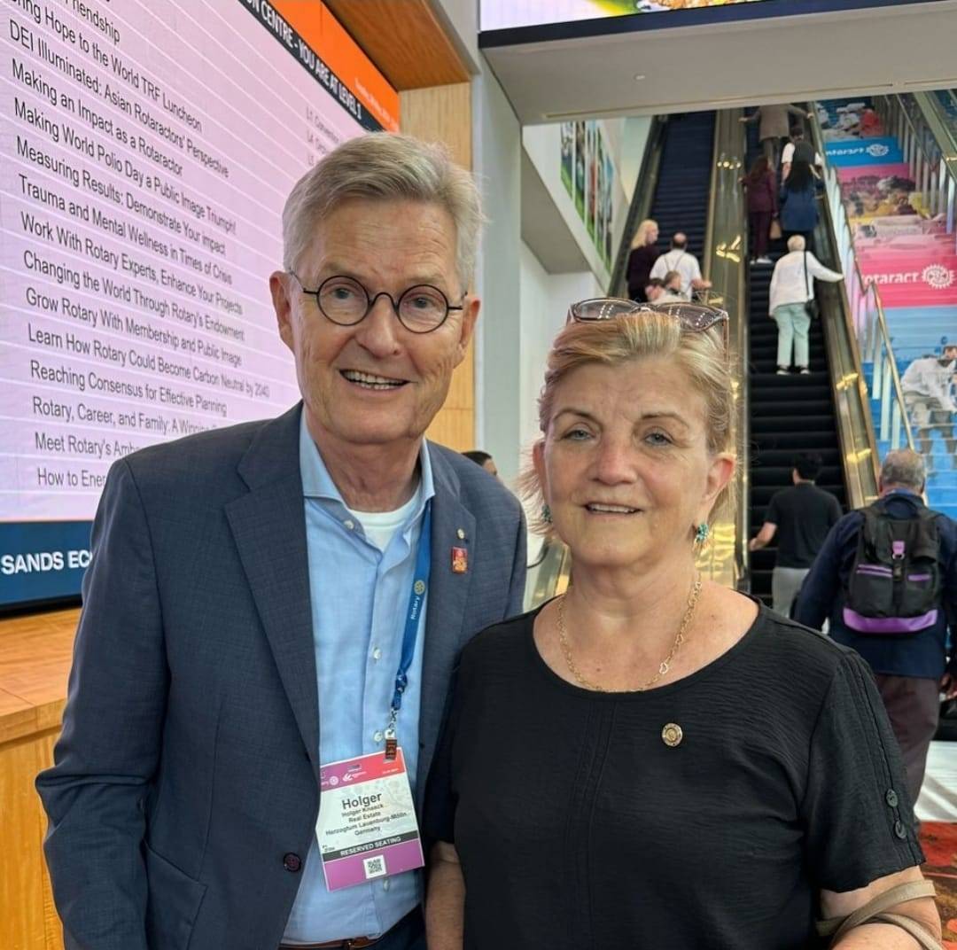 Reencontro em Singapura 