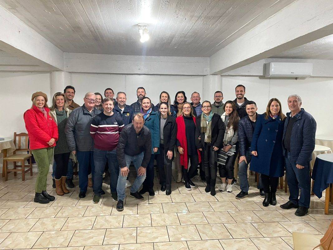 Rotary Club de Cruzeiro do Sul é fundado em região atingida pelas enchentes