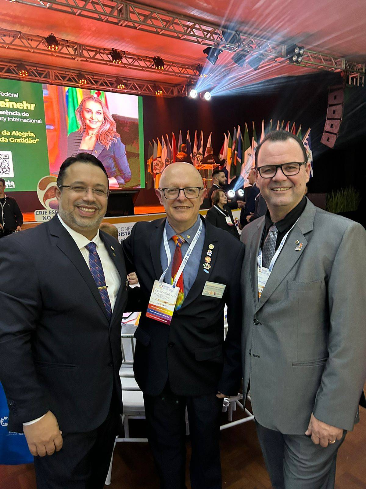 Governador Marcus com os presidentes do Rotary Lages Alvorada