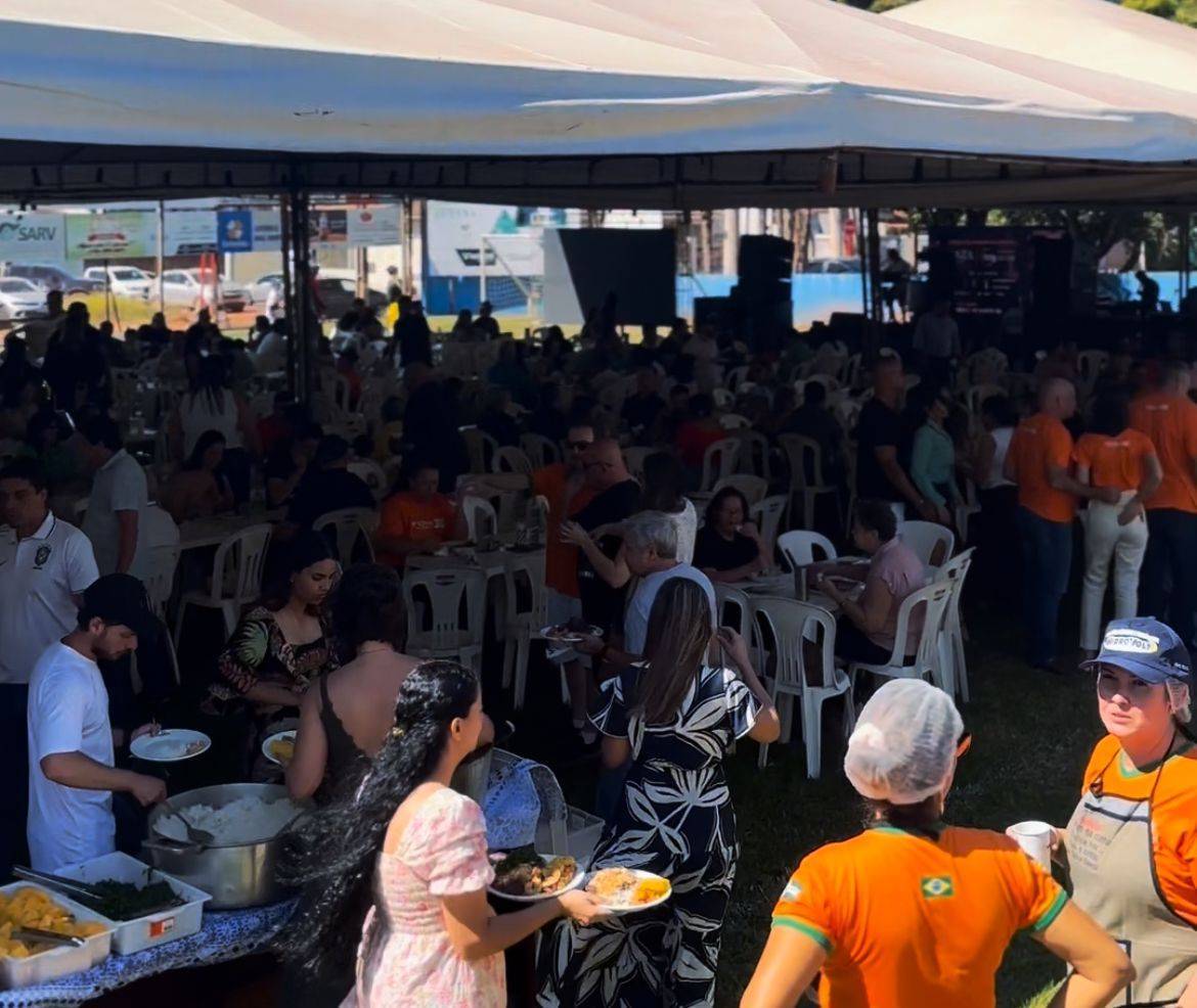 Mais de 800 pessoas compareceram a 29ª Tradicional Feijoada do Rotary Club de Rio Verde