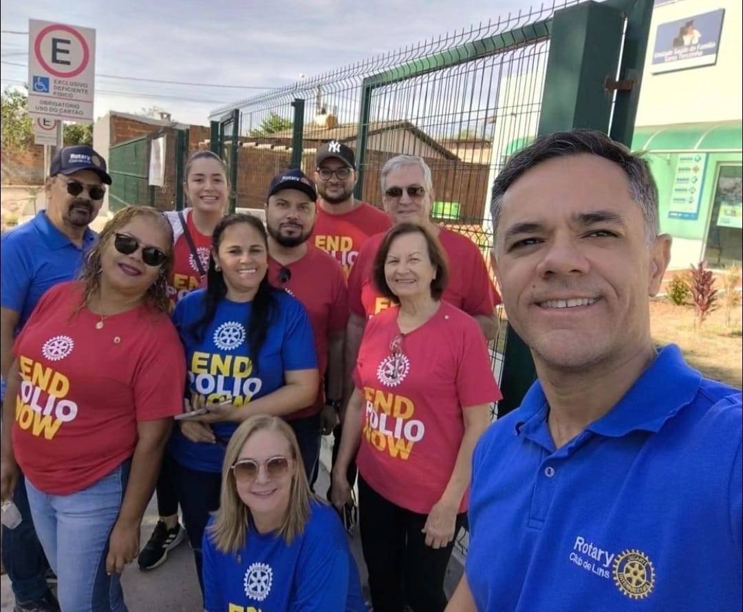 Rotary Clubs de Lins participam da campanha de vacinação contra a poliomielite
