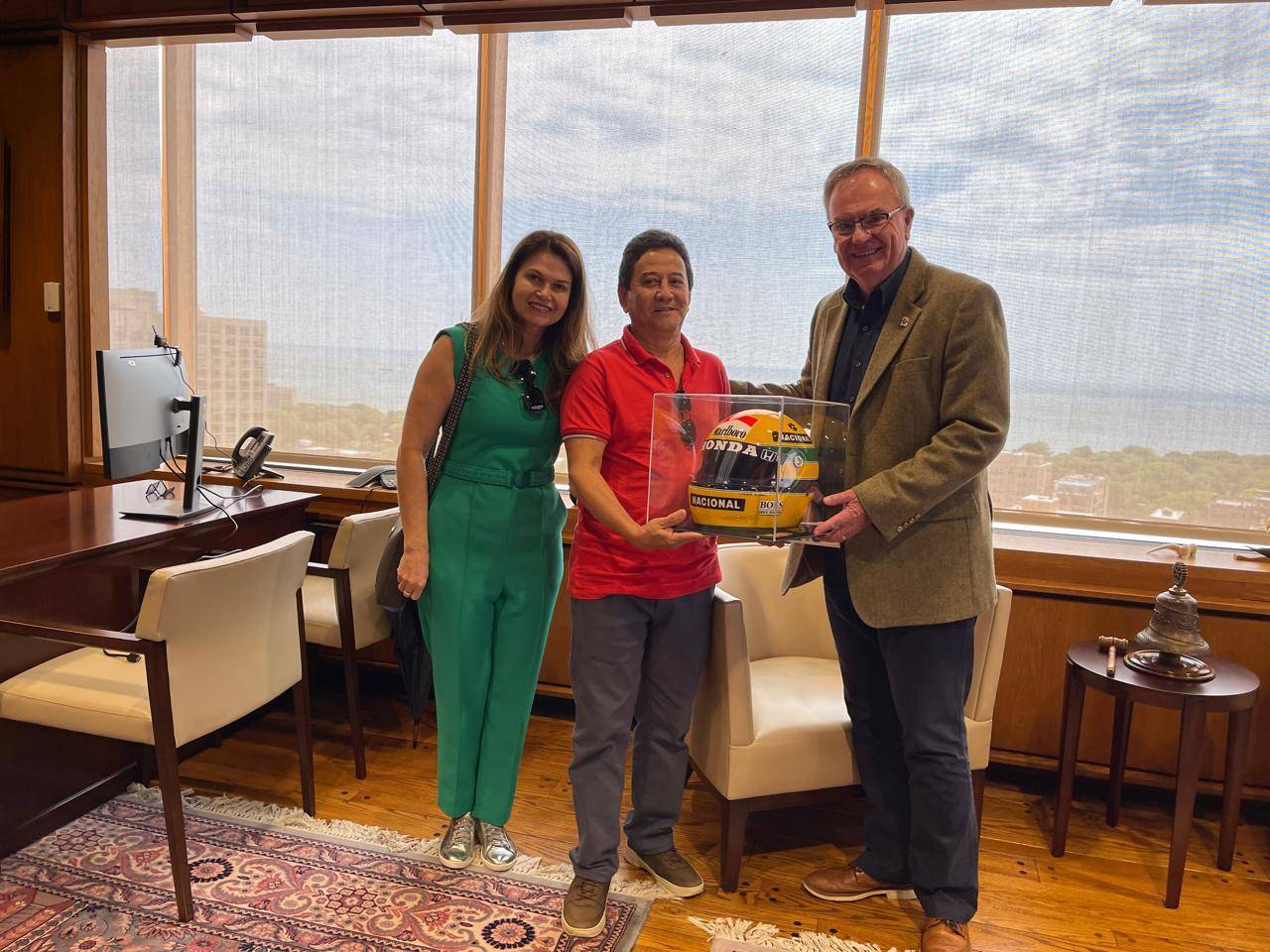 Casal Governador Gerson e Rosangela Januário conhecem a Sede do Rotary International