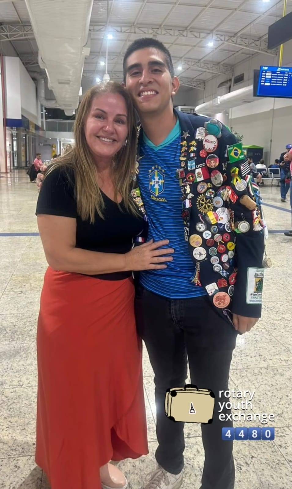 Intercambista mexicano Angel se despede do Distrito 4480