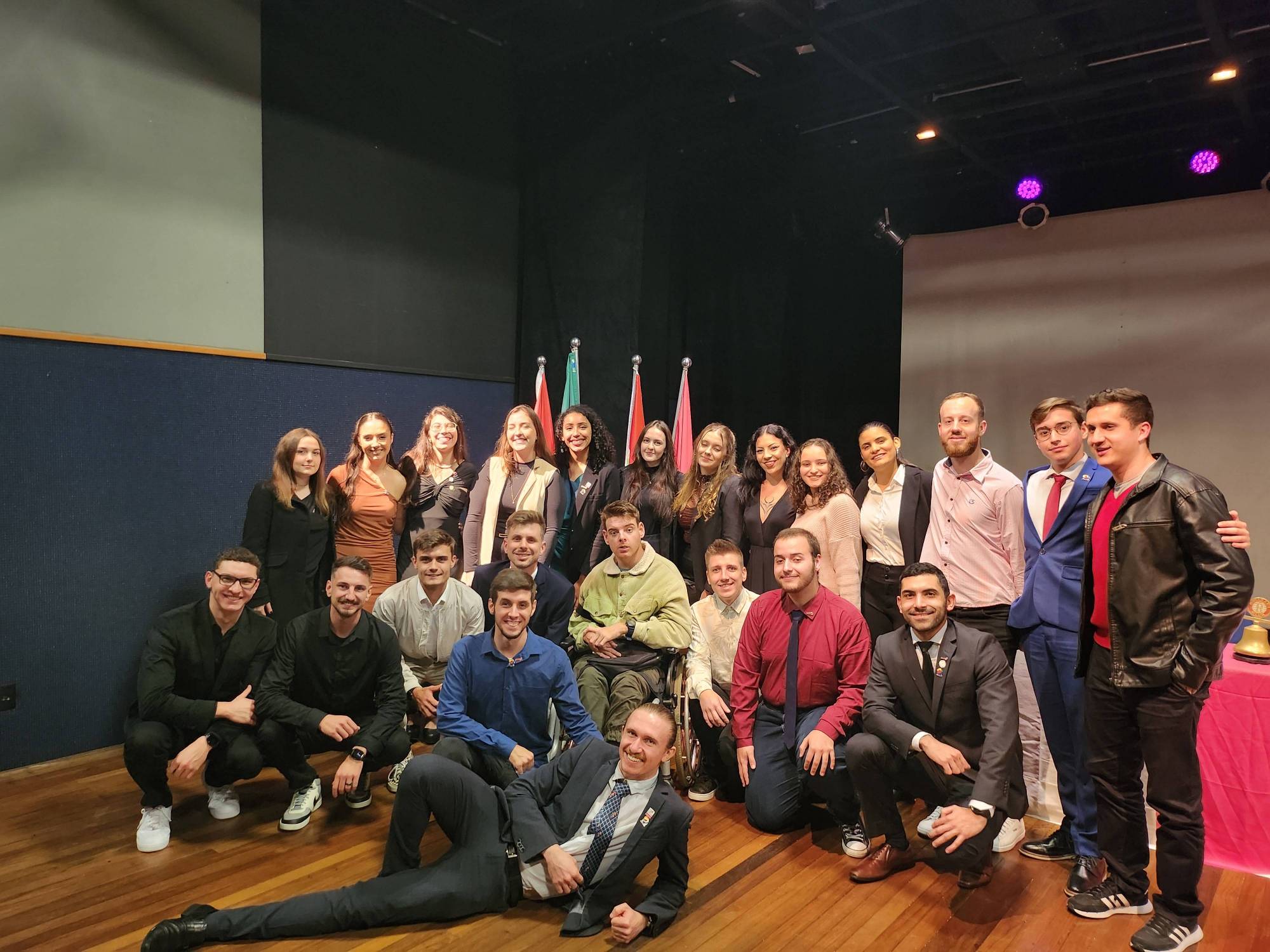 Associados e convidados do Rotaract Club de Jaraguá do Sul