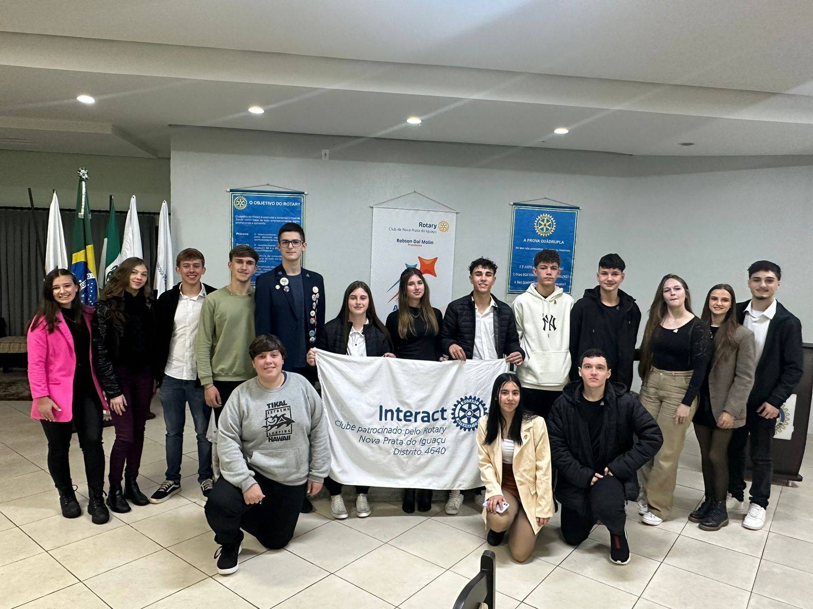 Festiva de Pose e transmissão de cargos da diretoria 2024/2025 do Interact 