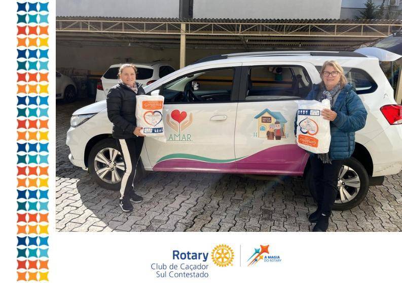 Entrega para a Casa Lar dos Idosos