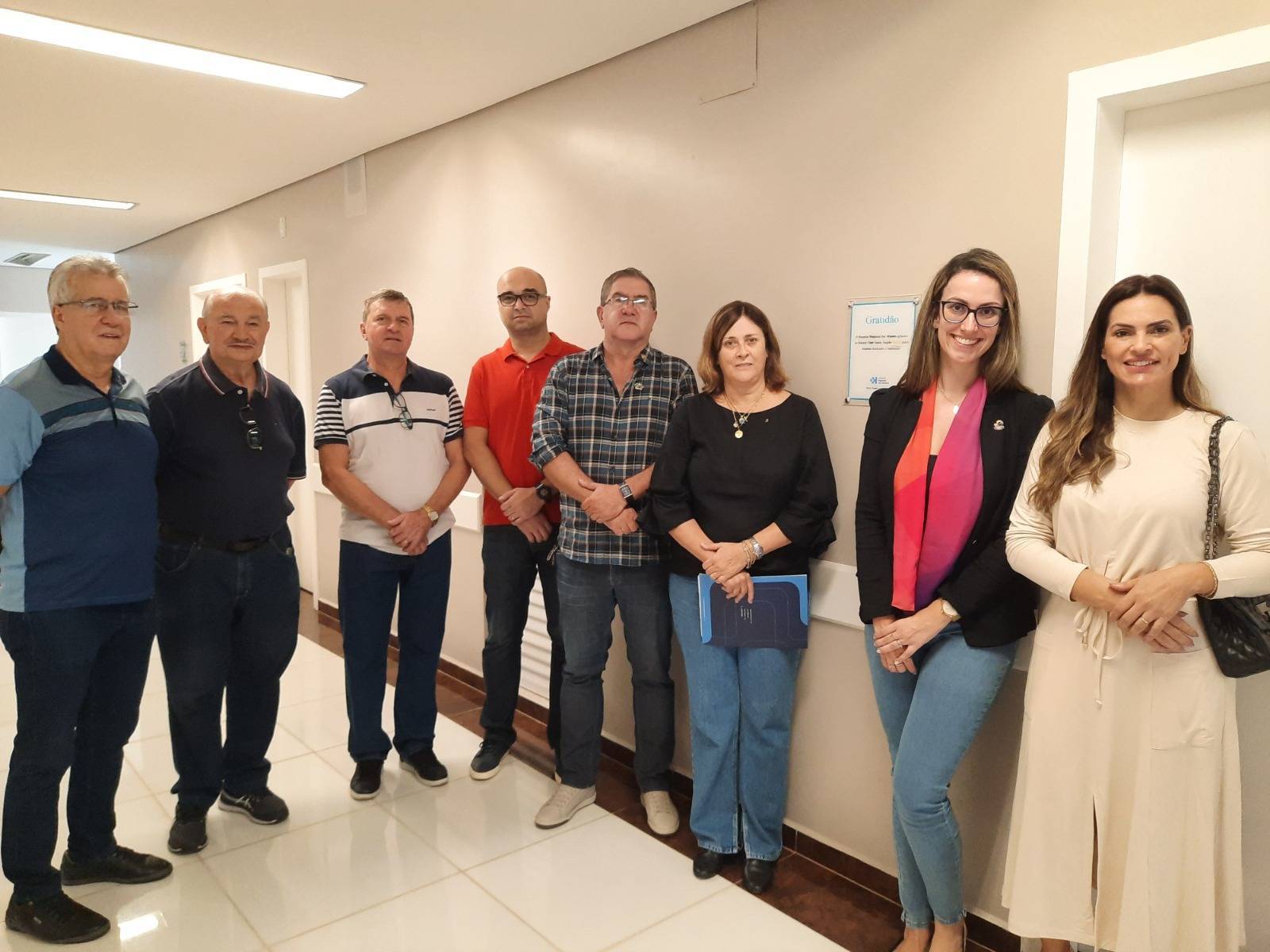 Companheiros no Momento da Entrega 