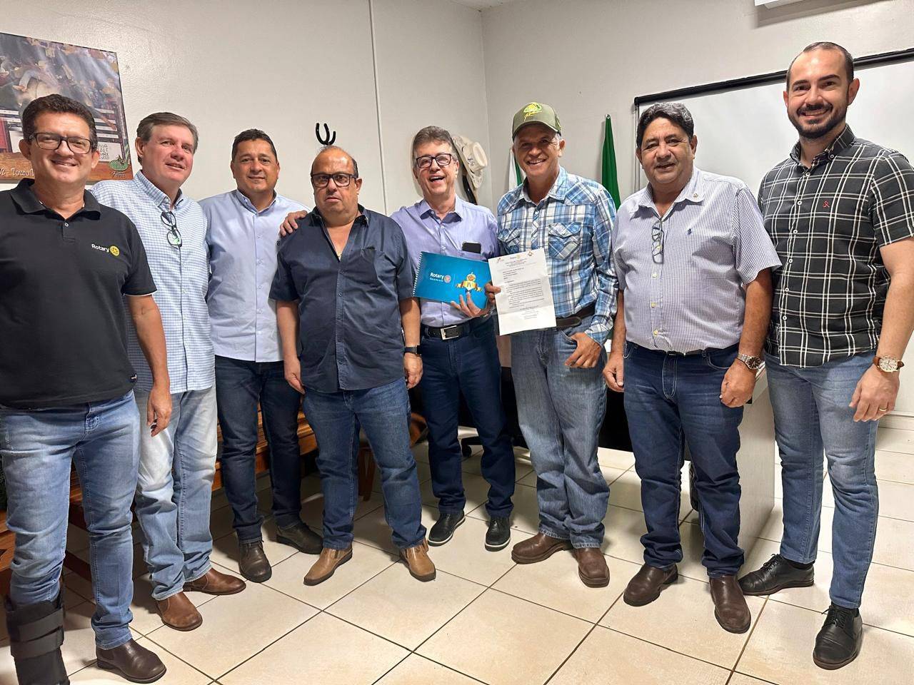 Rotarianos são recebidos pelo Presidente e Vice Presidente do Sindicato Rural de Rio Verde