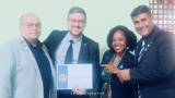 Co. Dr. Christiano Alvernaz recebe titulo de Associado Honorario