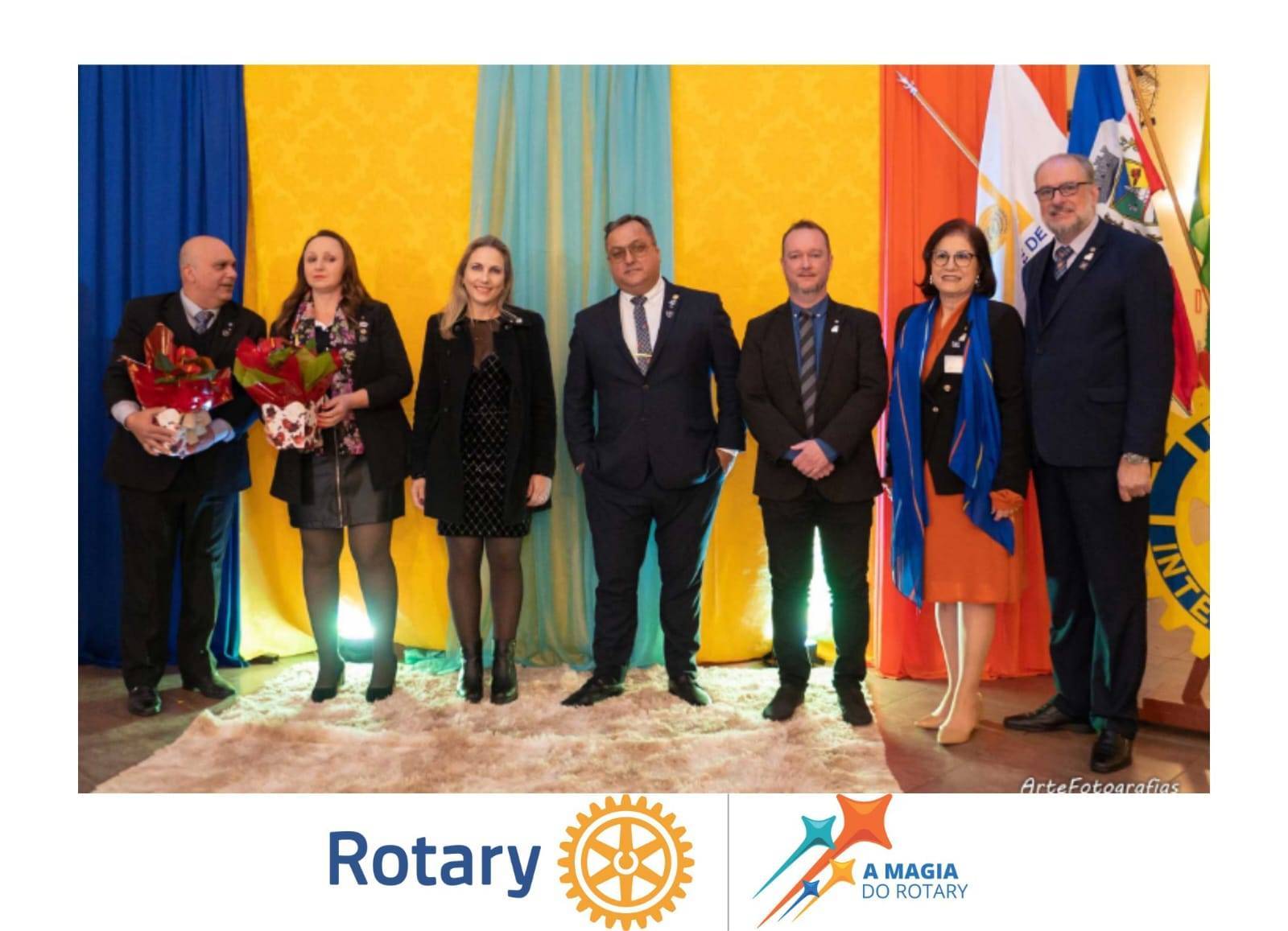É com grande alegria que recebemos Gabriel Drescher e Juliana kunde como novos companheiros do Rotary Club de Agudo. O ingresso de vocês como Rotarianos é um acréscimo valioso a nossa missão de servir e fazer a diferença a nossa comunidade e ao mundo.