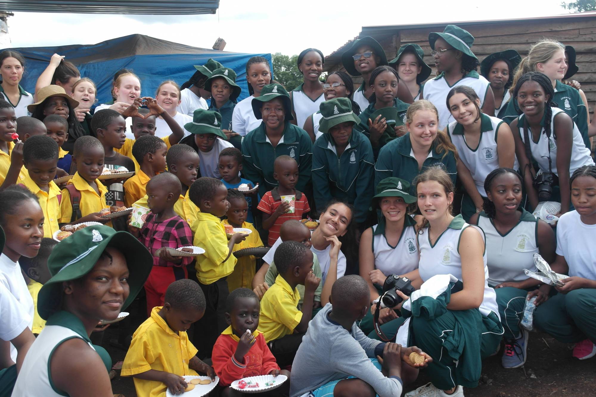 INTERCAMBIO ROTARY NO ZIMBÁBUE - LIVIA ROCHA
