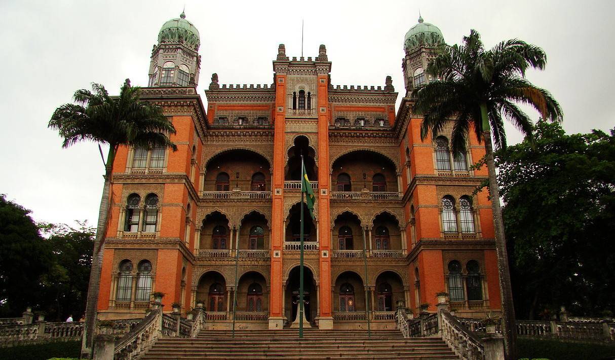 Sede da Fundação Oswaldo Cruz - Fiocruz, no Rio de Janeiro, parceira do Distrito 4751 na campanha pelo aumento da cobertura vacinal nacional contra a poliomielite e outras doenças