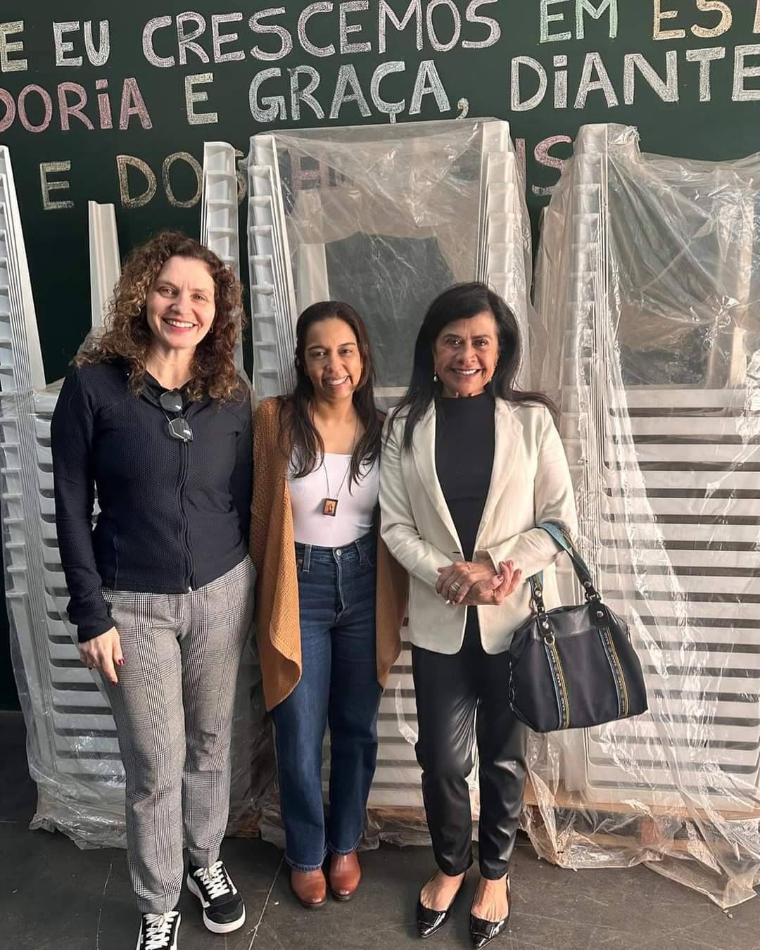 Rotary Club de São José do Rio Preto Realiza Doação de Mobiliários para Escola