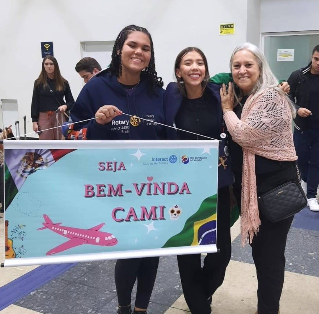 Camila Intercambista do México Desembarca em Ilha Solteira